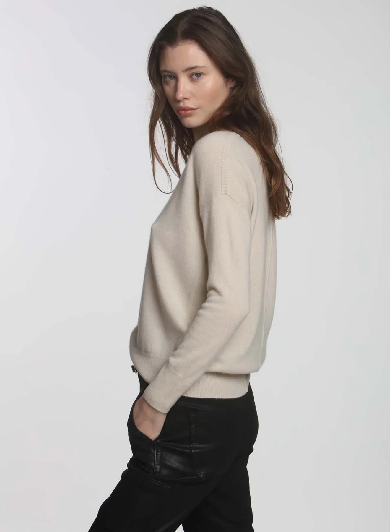 0342e Label thread CORE Cashmere BF Vee