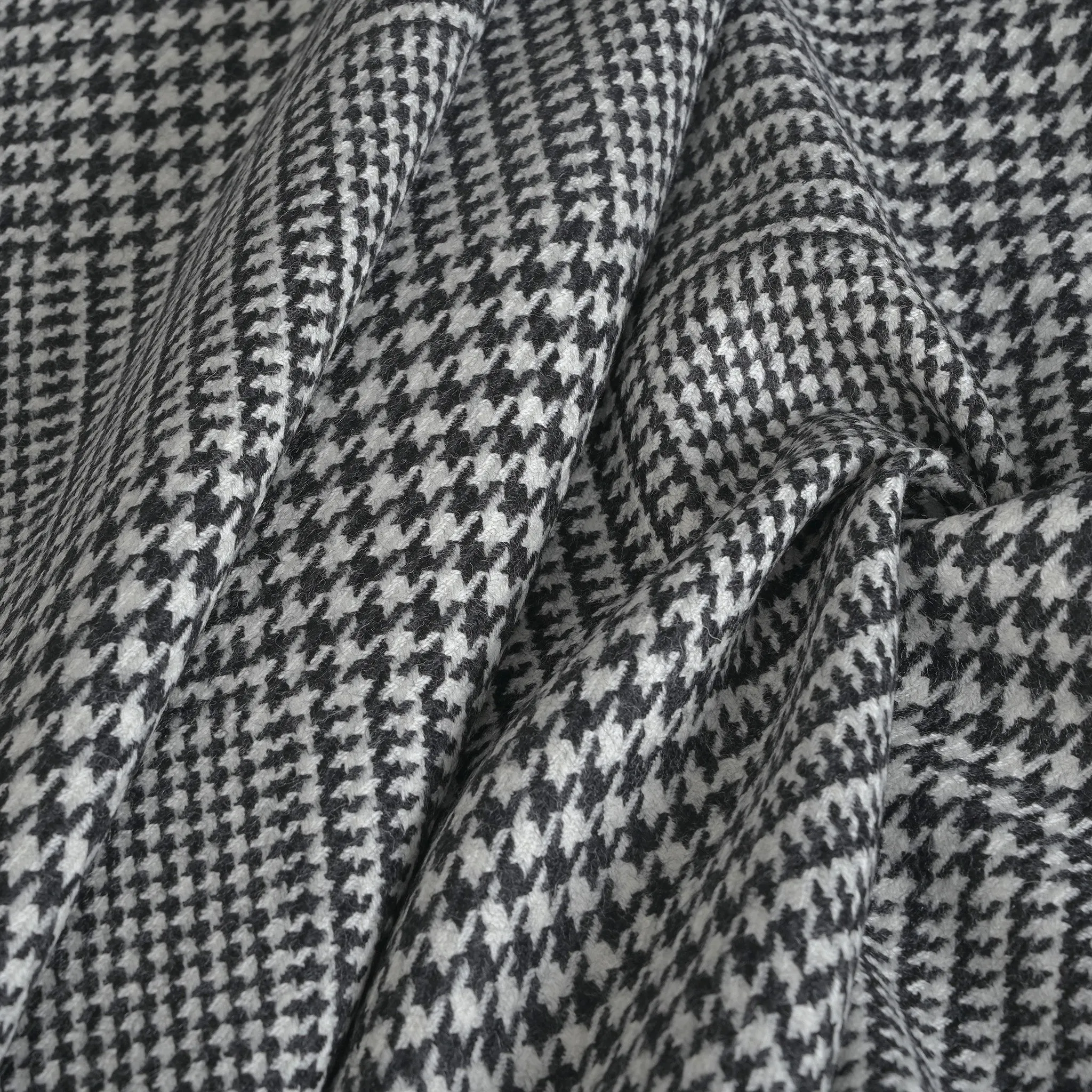 Black Prince of Wales Plaid Fabric 3916