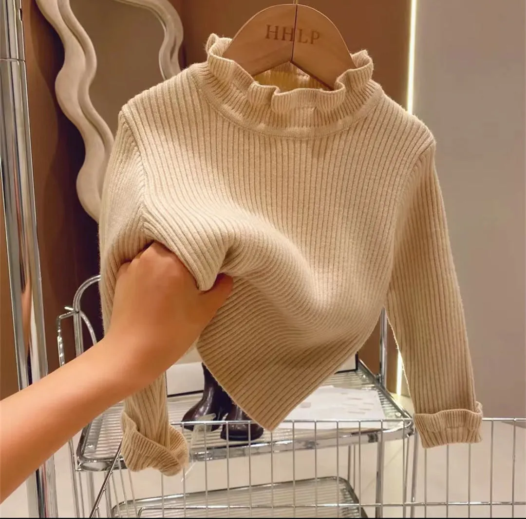 Korean children's clothing 2024 autumn and winter clothing girls' foreign-style thickened sweater knitted sweater children's three-dimensional love color top