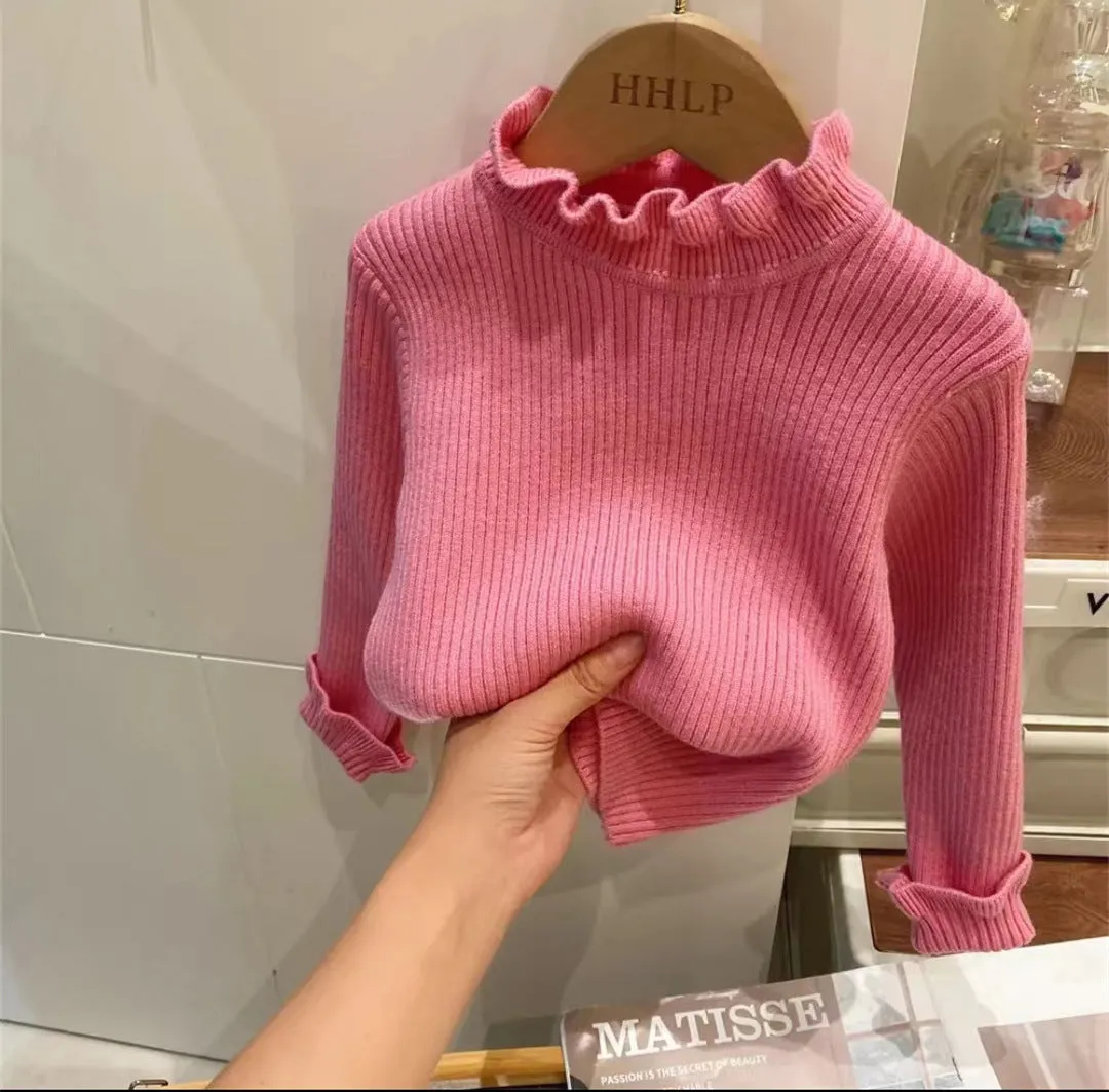Korean children's clothing 2024 autumn and winter clothing girls' foreign-style thickened sweater knitted sweater children's three-dimensional love color top