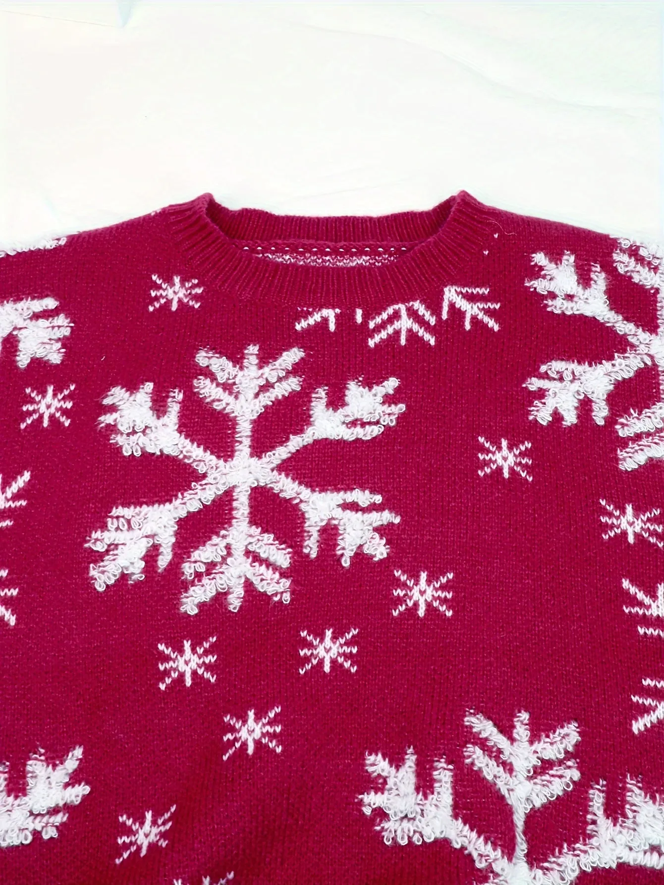 Snowflake Jacquard Crew Neck Knitted Sweater - Elegant, Soft, Long Sleeve Pullover for Fall & Winter, Women's Clothing with Classic Design and Cozy Fabric